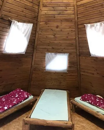 Nadas Fogado Es Panzio * Teresztenye