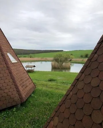 Nadas Fogado Es Panzio Gæstehus Teresztenye